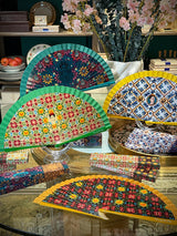 Abanico 'Frida Kahlo' - Mosaico Claro