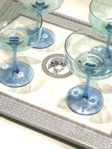 bandeja-grande-cenefas-grecoromanas-y-copas-de-champan