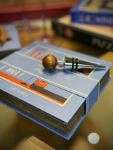 Set Abridor, Tapón y Vertedor para Vino 'Gift Novels' - Wine Not?