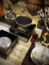 Pisapapeles de Cristal 'El Jardín de Las Delicias'