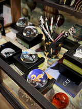 Pisapapeles de Cristal 'El Jardín de Las Delicias'