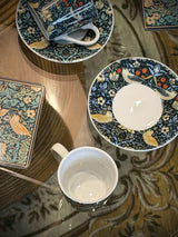 Juego de 2 Tazas y Platos de Espresso 'Strawberry Thief' - William Morris