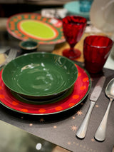 conjuntos-de-vajilla-y-platos-de-porcelana-coloridos