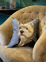 decoracion-butaca-terciopelo-y-cojin-perro-westy