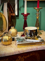 decoracion-con-velas-decorativas-doradas