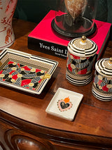 Porcelain Ashtray 'Luxury Living' - Chains