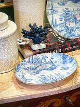 decoracion-de-interiores-con-platos-de-decoupage-toile-de-jouy