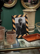 marcos de fotos rayados decorativos