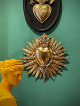 decoracion-para-paredes-con-motivos-ex-voto