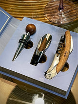 Set Abridor, Tapón y Vertedor para Vino 'Gift Novels' - Wine Not?