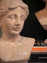 detalle-busto-clasico-femenino