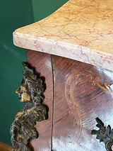 detalle-decoracion-en-laton-comoda