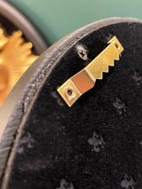 detalle-fijacion-corazon-dorado-ex-voto-para-pared