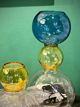 detalle-jarron-de-cristal-bolas-de-colores