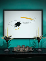 Lámina Decorativa 'Trazos Negros y Amarillos'