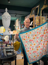 Pañuelo Estampado 'Jardín Secreto' 90x90 cm