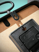 reloj-de-pared-metalico-estilo-antiguo