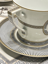 tazas-de-desayuno-con-platito-de-porcelana-estilo-grecoromano