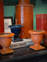 Vasija Pequeña 'Medicis' en Terracota