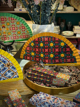 Abanico 'Frida Kahlo' - Mosaico Oscuro