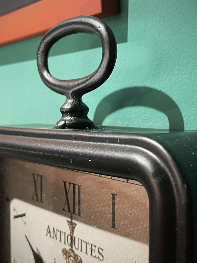 antiquities-style-french-style-metal-wall-clock