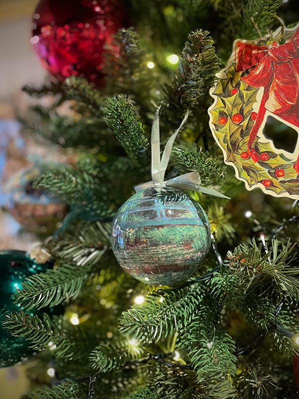 Bola Decorativa 'El Puente de Monet' en Caja de Regalo