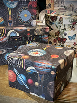 Caja Cuadrada Pequeña 'Planetarium' - 21x21x13 cm