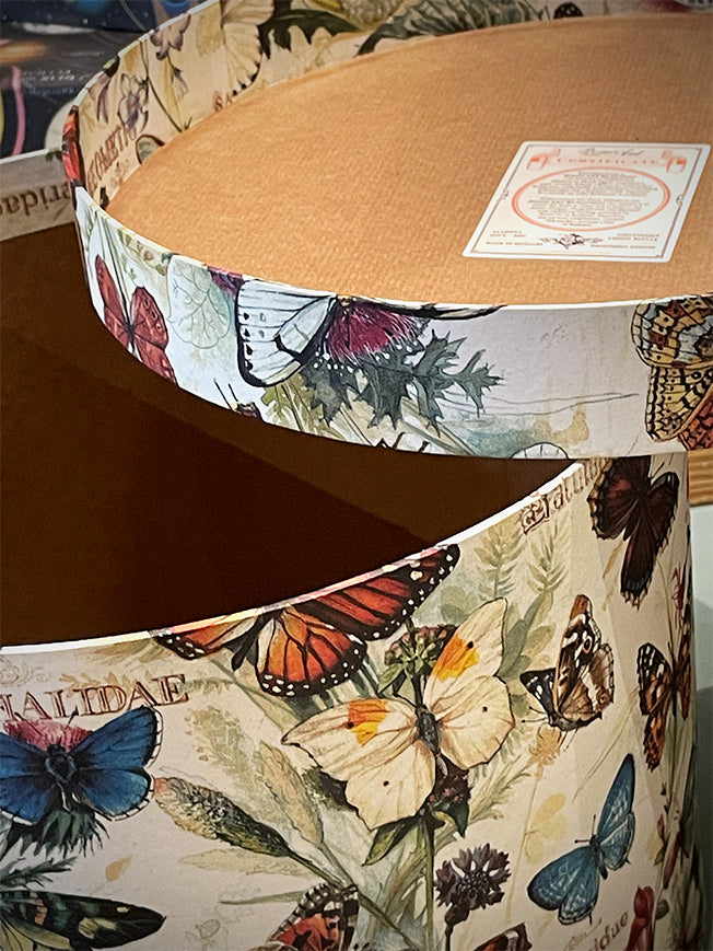 Caja Redonda Grande 'Butterflies' - 30x22 cm