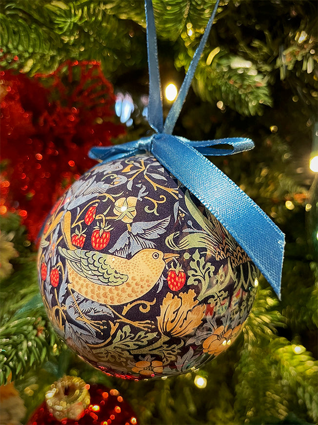 comprar-bolas-colgantes-de-navidad-bola-william-morris