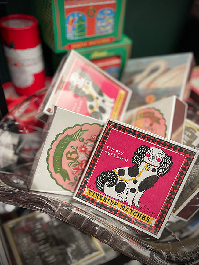 'Staffordshire Figure' Matchbox - 125 pieces