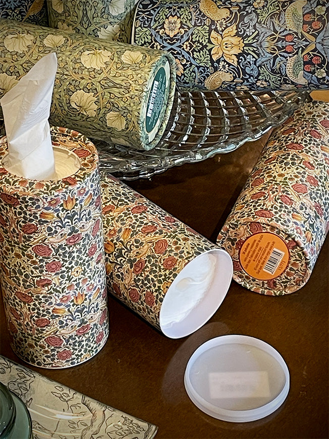 Tubo Dispensador de Pañuelos 'Rose' - William Morris