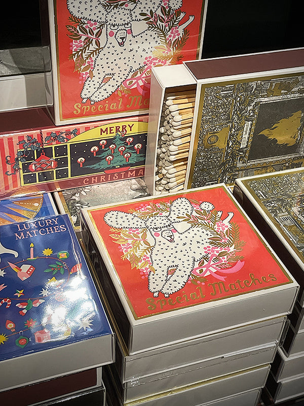 'Christmas Poodle' Matchbox - 125 pieces