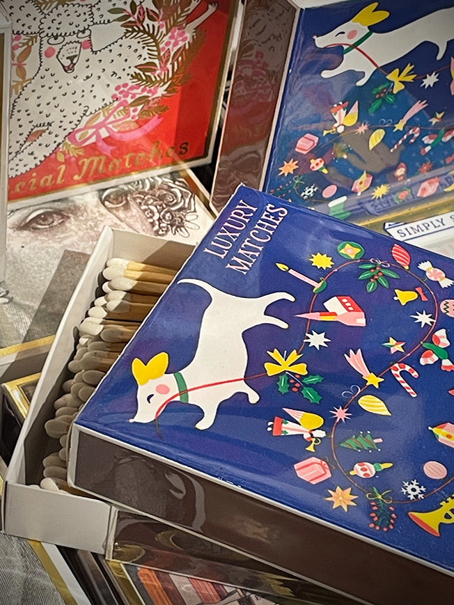 'Festive Dog' Matchbox - 125 pieces