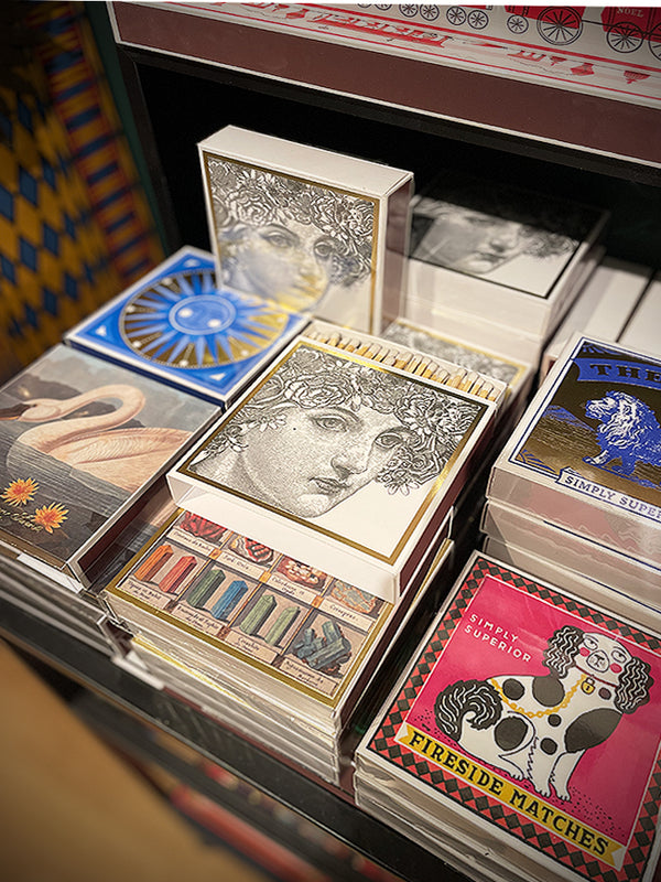 'Lady' Matchbox - 125 pieces