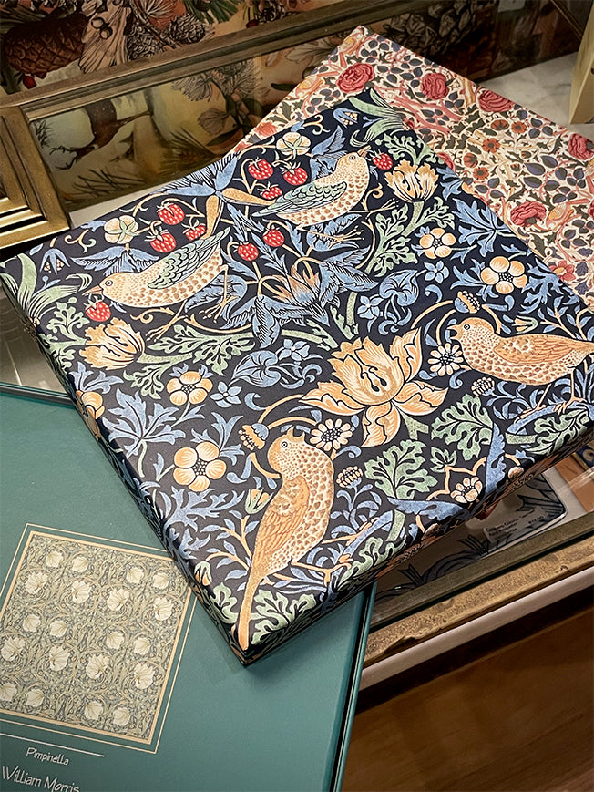 Pañuelo Estampado 'Strawberry Thief' 90x90 cm - William Morris