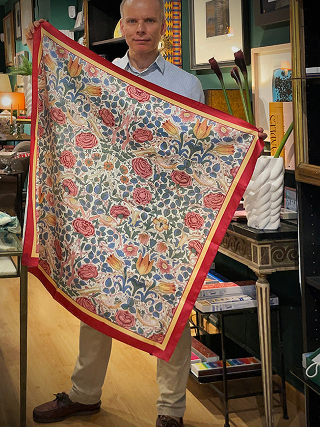 Pañuelo Estampado 'Rose' 90x90 cm - William Morris