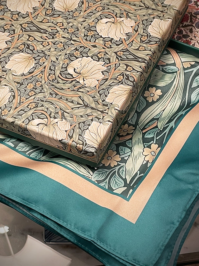 Pañuelo Estampado 'Pimpinella' 90x90 cm - William Morris