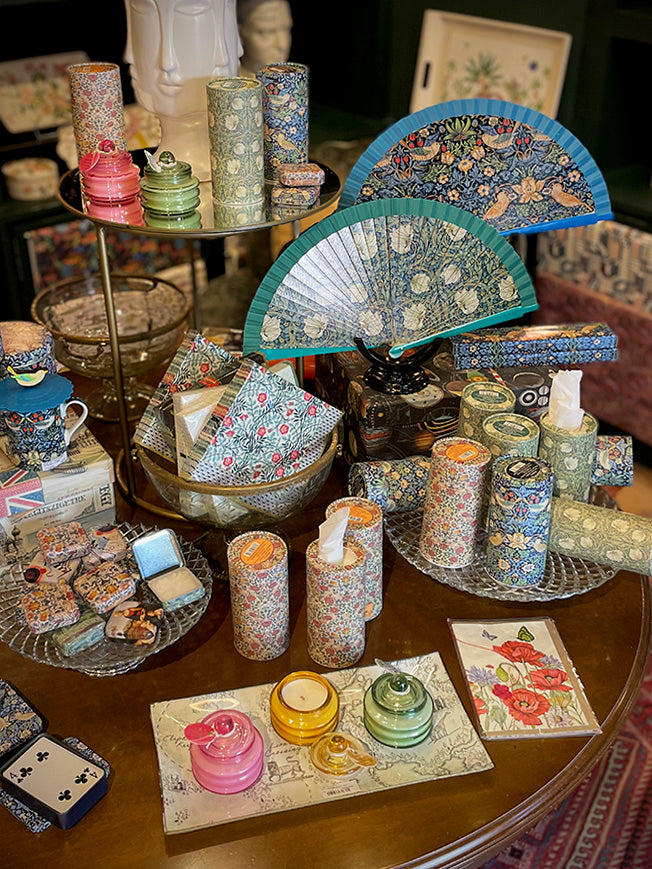 Tubo Dispensador de Pañuelos 'Strawberry Thief' - William Morris