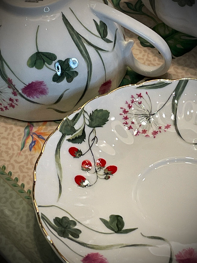 'En Plein Air' Tea Cup and Saucer - 200 ml
