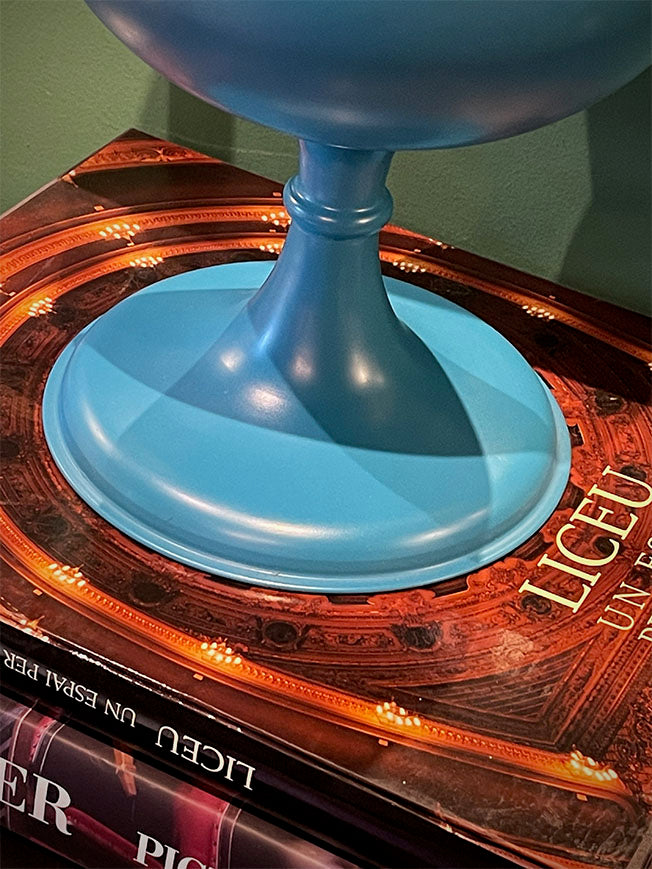 decorative-blue-urn