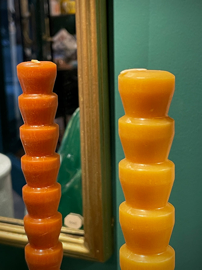 detalle-velas-decorativas-naranjas