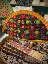 Abanico 'Frida Kahlo' - Mosaico Oscuro