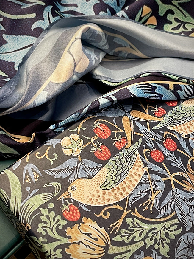 Pañuelo Estampado 'Strawberry Thief' 90x90 cm - William Morris