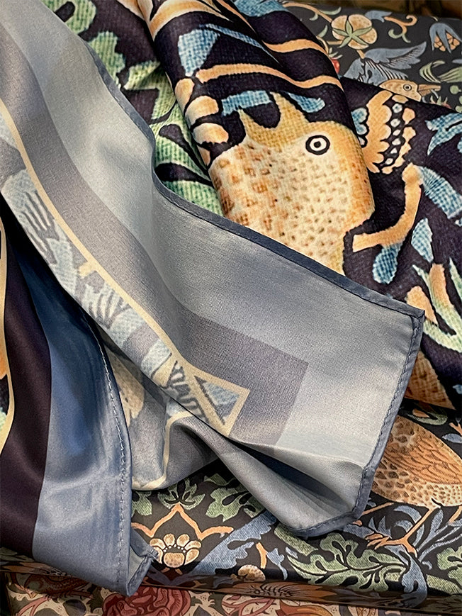 Pañuelo Estampado 'Strawberry Thief' 90x90 cm - William Morris