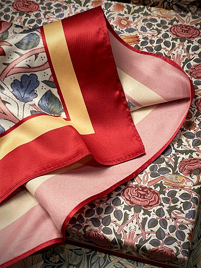 Pañuelo Estampado 'Rose' 90x90 cm - William Morris