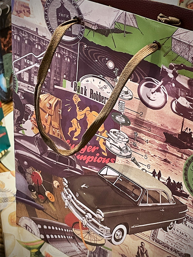 'Madison Avenue' Large Gift Bag - 25.5x31 cm