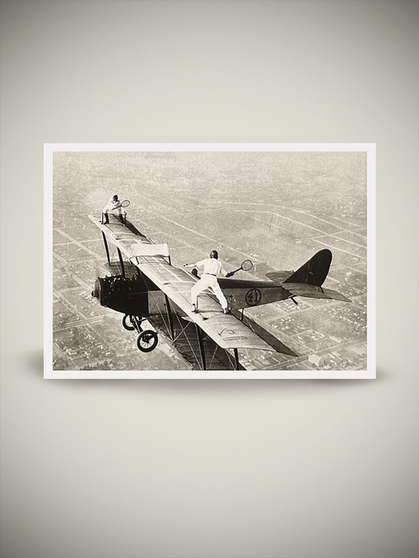 tarjeta-postal-ivan-unger-and-gladys-roy-playing-tennis-on-wings-of-airplane