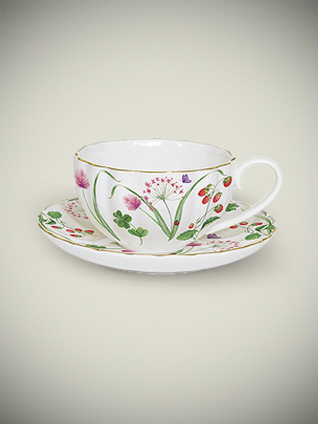 'En Plein Air' Tea Cup and Saucer - 200 ml