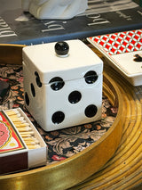 Vela Aromática 'Lucky Dice' Roja - Tobacco Patchouli 283 g