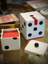 Vela Aromática 'Lucky Dice' Roja - Tobacco Patchouli 283 g
